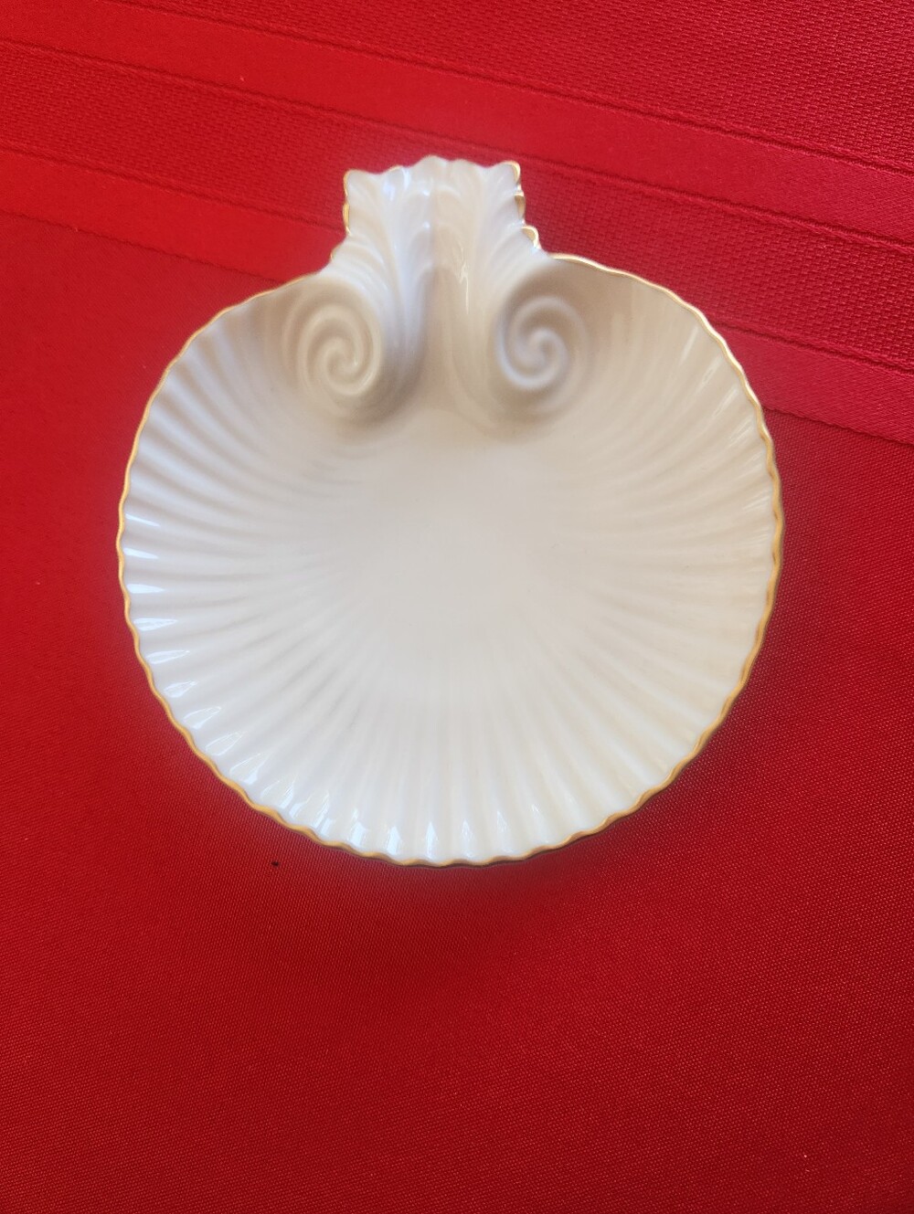 ✨ Vintage Lenox Aegean Collection Shell Dish – 24K Gold Trim ✨